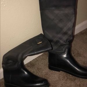 Black Burberry boots